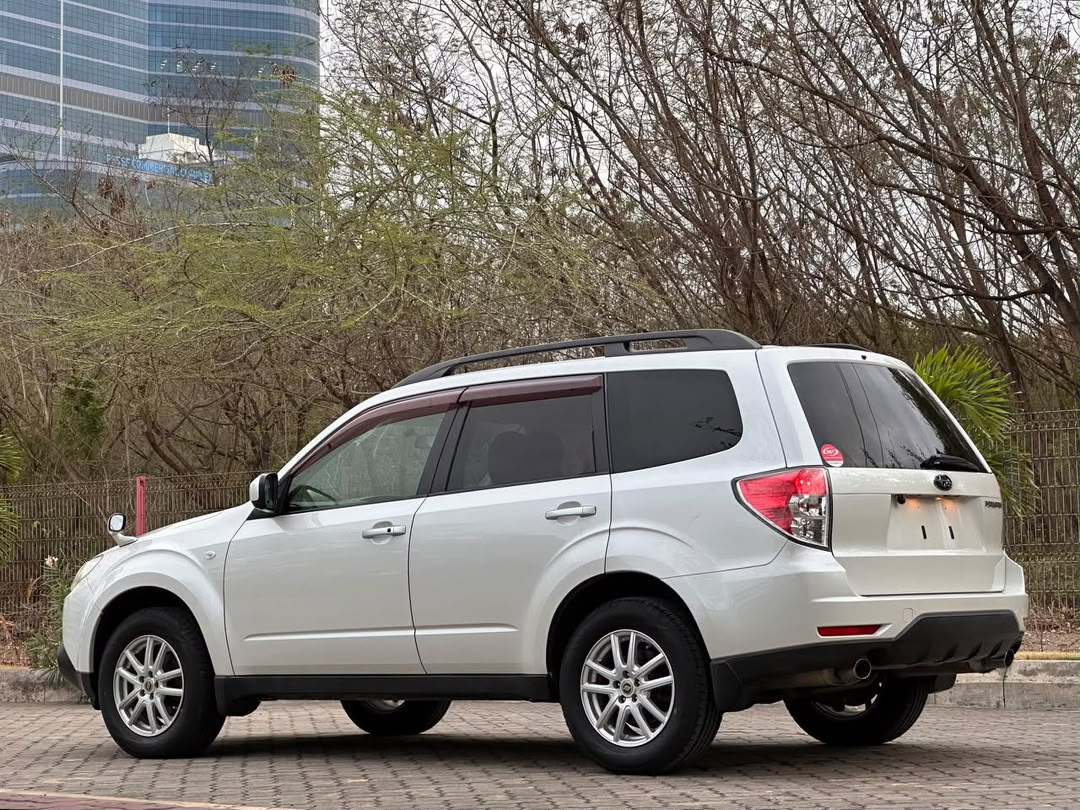 SUBARU FORESTER thumbnail 2